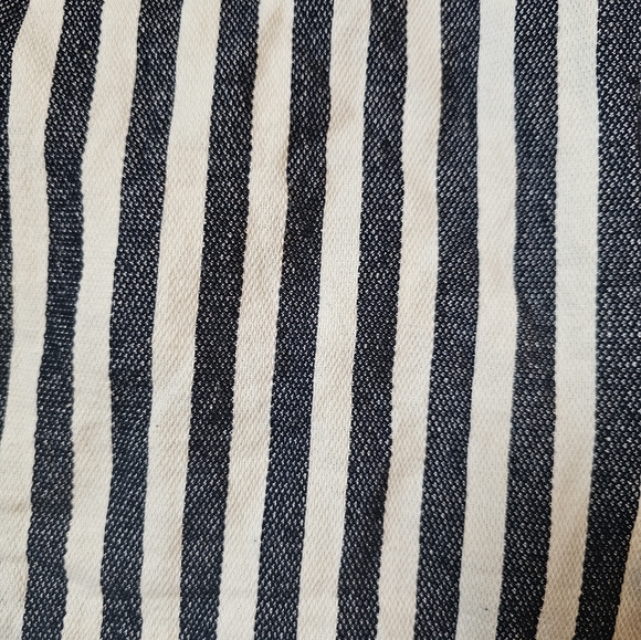 Brand new BR Navy and White Striped Shorts - Picture 3 of 4